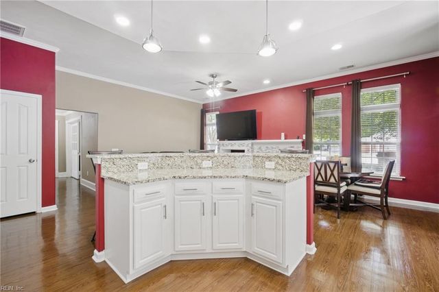 809 Mason CT, Chesapeake, VA 23320