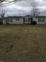 54081 Chesterfield Road, Chesterfield Twp, MI 48051