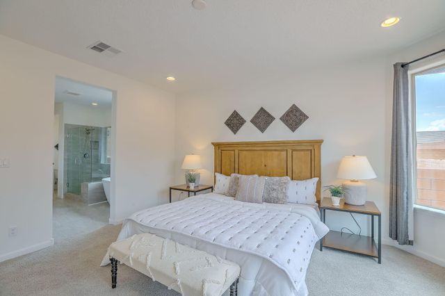 38 Avenida Colibri, Santa Fe, NM 87508