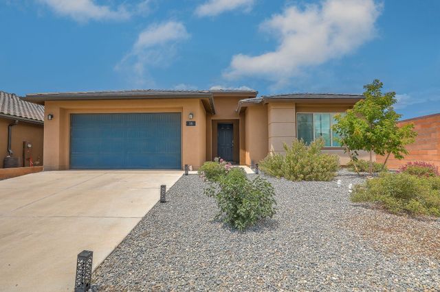38 Avenida Colibri, Santa Fe, NM 87508
