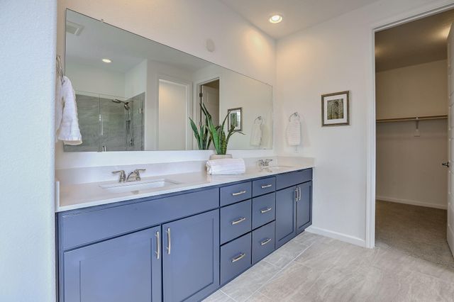 38 Avenida Colibri, Santa Fe, NM 87508