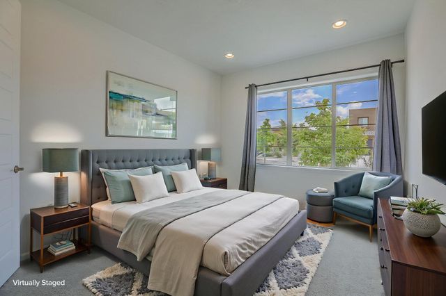 38 Avenida Colibri, Santa Fe, NM 87508