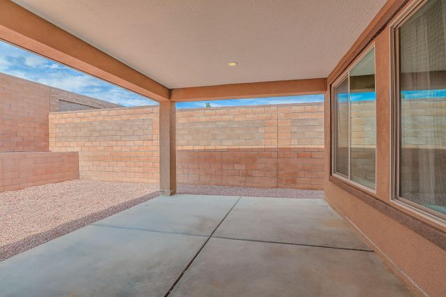 38 Avenida Colibri, Santa Fe, NM 87508