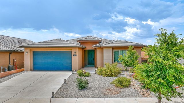 38 Avenida Colibri, Santa Fe, NM 87508
