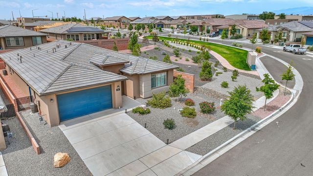 38 Avenida Colibri, Santa Fe, NM 87508