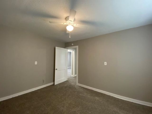 1688 S WINSTON DR, Memphis, TN 38127