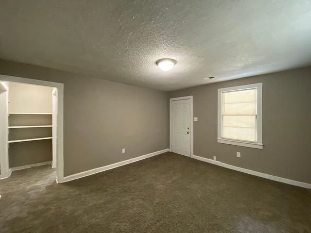 1688 S WINSTON DR, Memphis, TN 38127