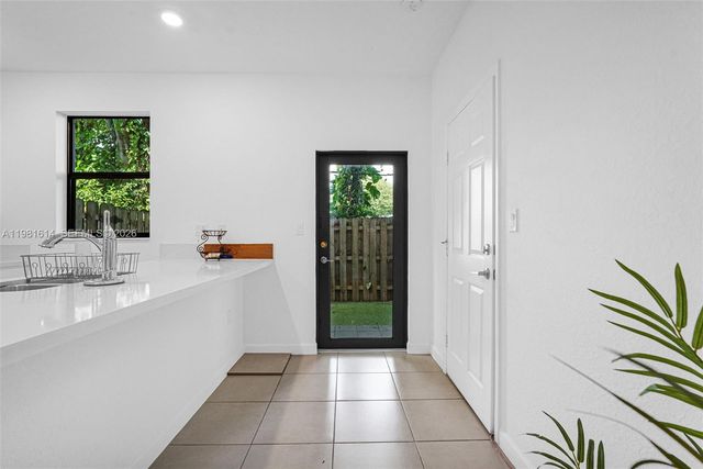 1901 SW 5th Ct, Fort Lauderdale, FL 33312