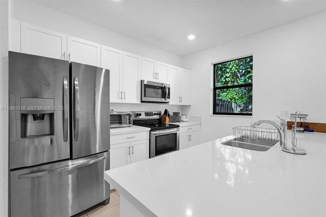 1901 SW 5th Ct, Fort Lauderdale, FL 33312