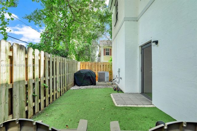 1901 SW 5th Ct, Fort Lauderdale, FL 33312