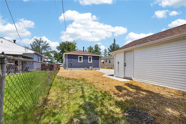 11709 Guardian Boulevard, Cleveland, OH 44135