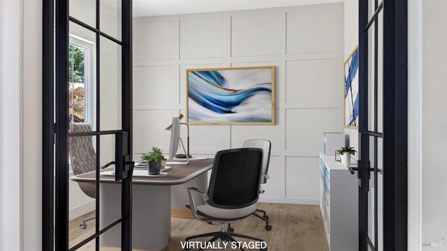 1902 Carlile Pl, Santa Rosa, CA 95403