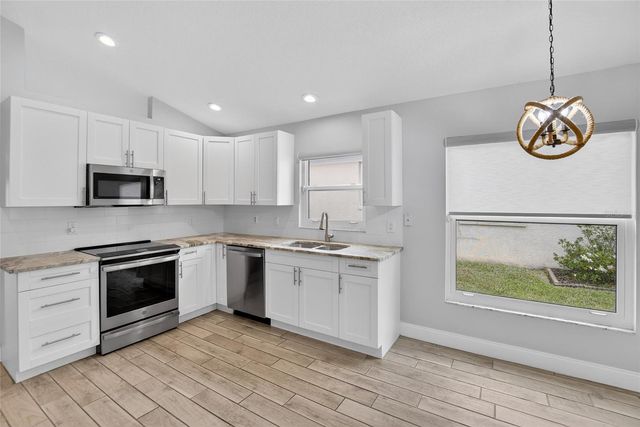 5529 TERRAIN DE GOLF DRIVE, Lutz, FL 33558