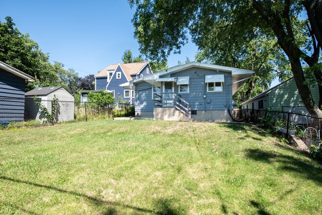 1427 N May Street, Joliet, IL 60435
