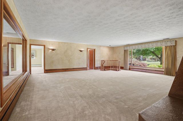 757 N Kalamazoo Avenue, Marshall Twp, MI 49068