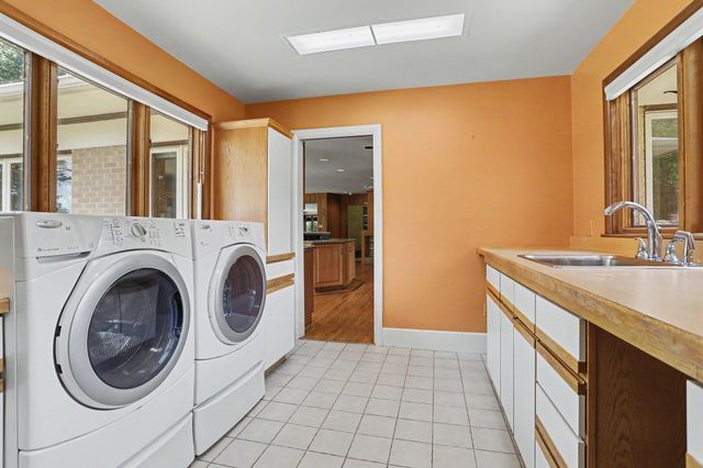 757 N Kalamazoo Avenue, Marshall Twp, MI 49068