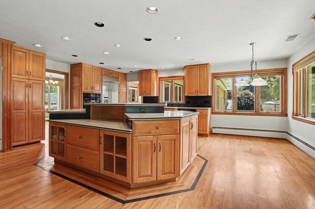 757 N Kalamazoo Avenue, Marshall Twp, MI 49068