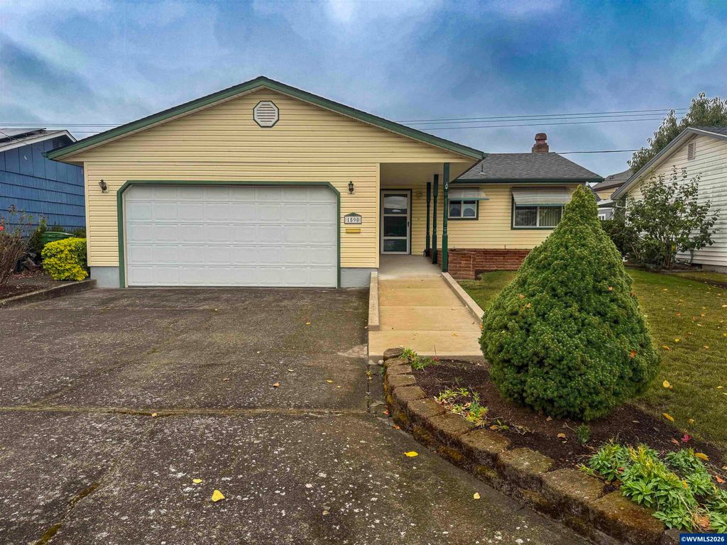 1590 Astor Wy, Woodburn, OR 97071