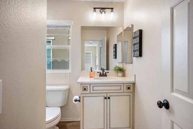 436 Via De La Paz, Palm Desert, CA 92211