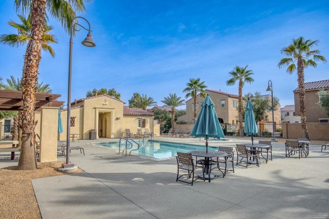436 Via De La Paz, Palm Desert, CA 92211