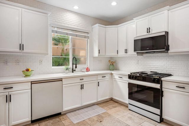 436 Via De La Paz, Palm Desert, CA 92211