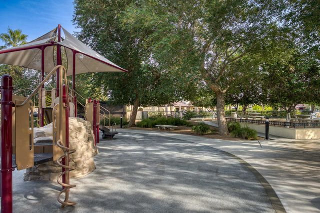 436 Via De La Paz, Palm Desert, CA 92211