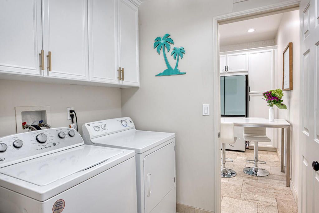 Image 10 of property listing at 436 Via De La Paz, Palm Desert, CA 92211