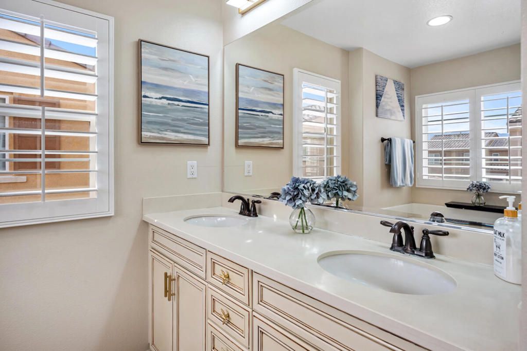 Image 16 of property listing at 436 Via De La Paz, Palm Desert, CA 92211