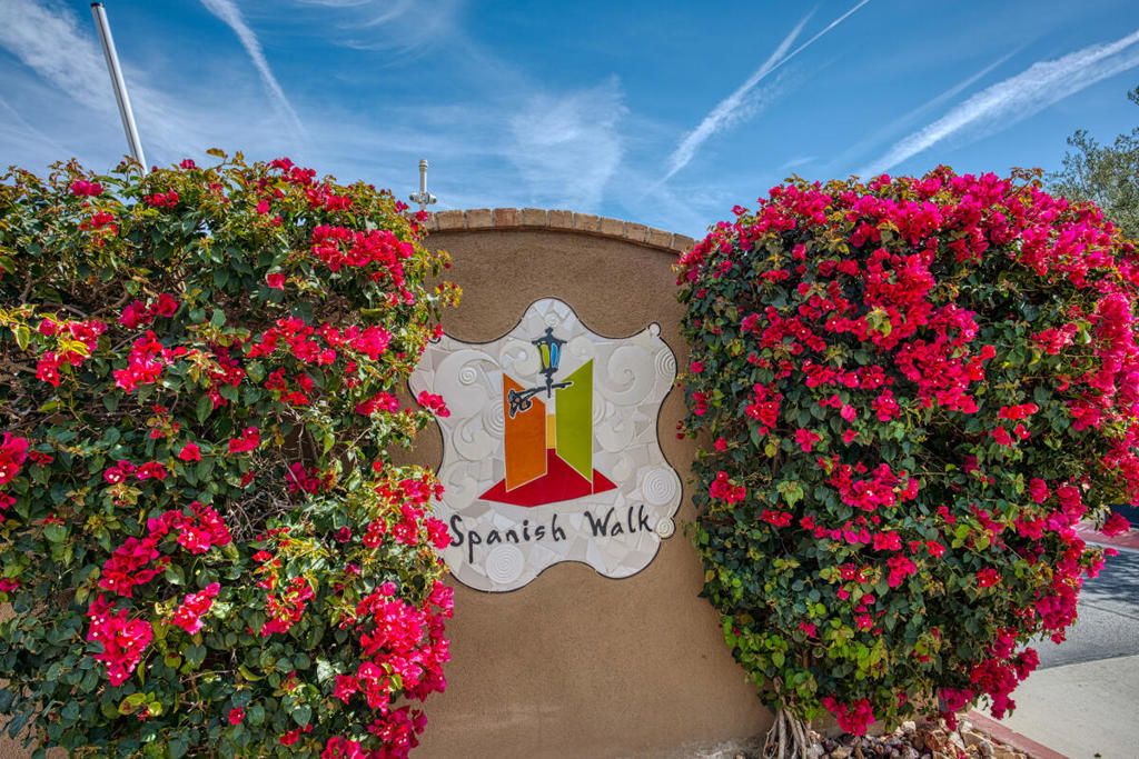 Image 2 of property listing at 436 Via De La Paz, Palm Desert, CA 92211