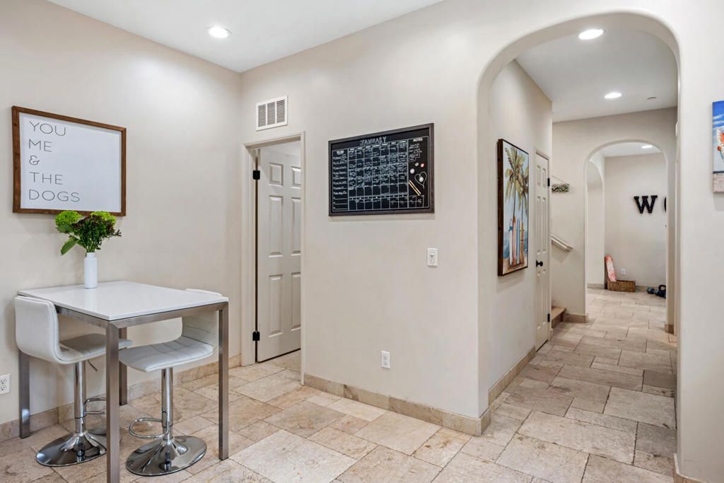 Image 5 of property listing at 436 Via De La Paz, Palm Desert, CA 92211