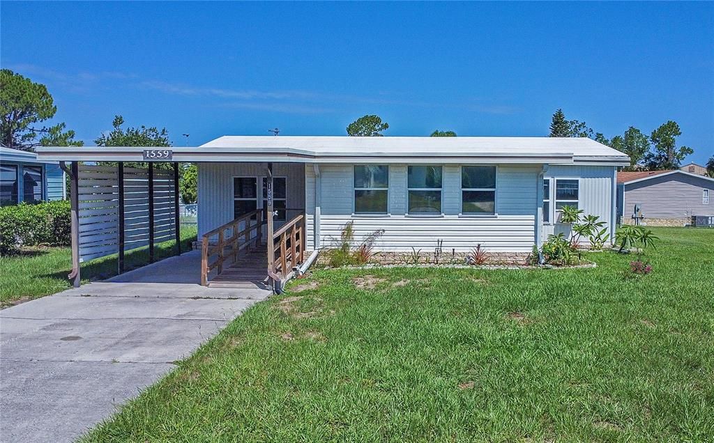1559 NASSAU CIRCLE, Tavares, FL 32778