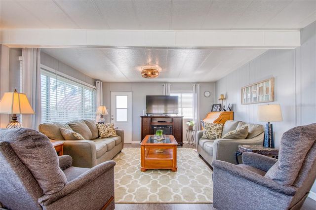 18675 US HIGHWAY 19 N 267, Clearwater, FL 33764