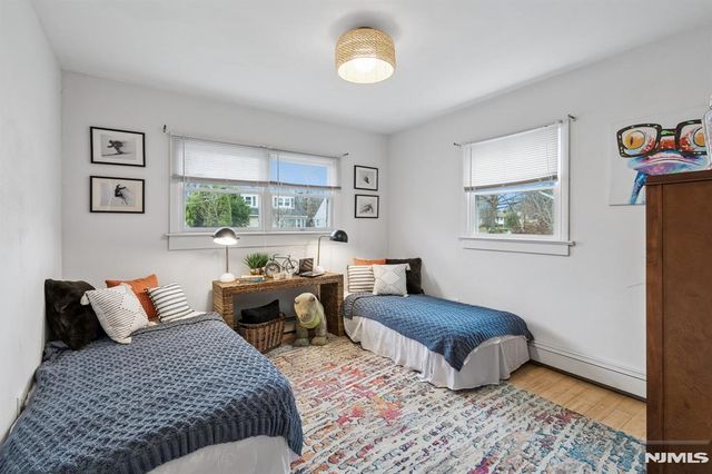 13 Central Avenue, Pompton Lakes, NJ 07442