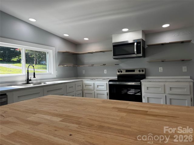2295 Shady Grove Road, Connelly Springs, NC 28612