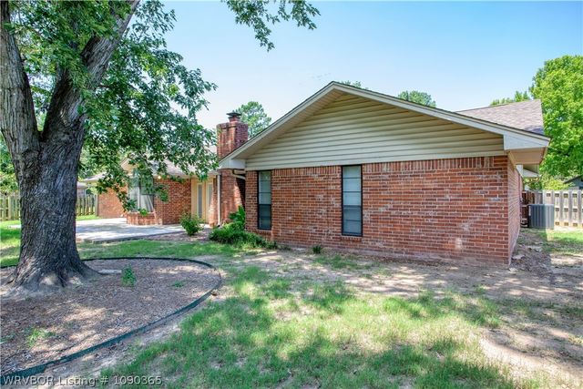 10618 Edgewater Road, Fort Smith, AR 72903