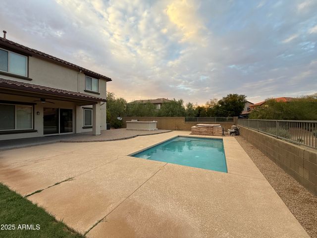 21807 N 37TH Street, Phoenix, AZ 85050