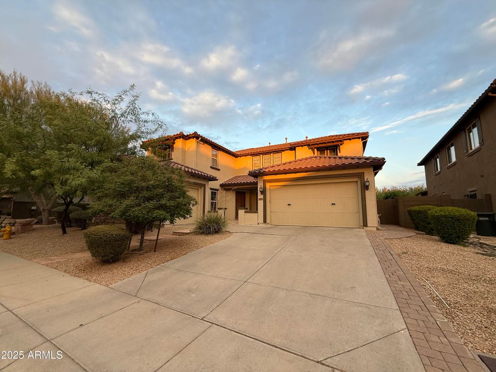 21807 N 37TH Street, Phoenix, AZ 85050