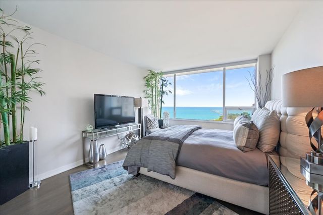 1000 N Lake Shore Plaza 12B, Chicago, IL 60611