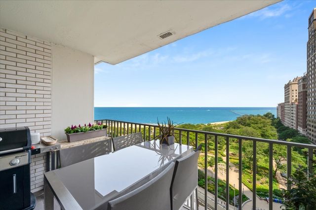 1000 N Lake Shore Plaza 12B, Chicago, IL 60611