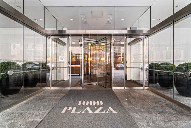 1000 N Lake Shore Plaza 12B, Chicago, IL 60611