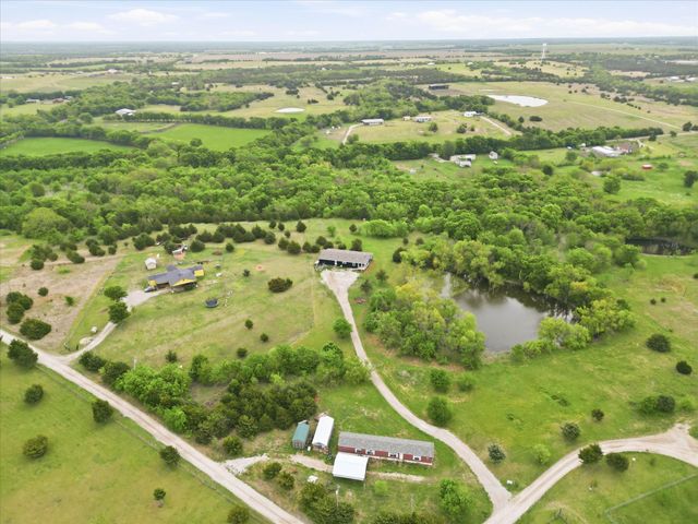 7113 Private Road 1182, Leonard, TX 75452
