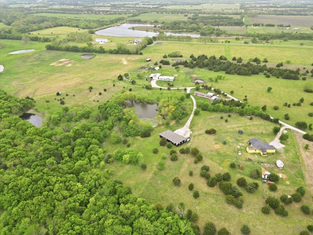 7113 Private Road 1182, Leonard, TX 75452