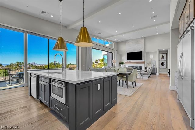 1692 Tangiers Drive, Henderson, NV 89012