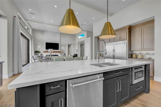 1692 Tangiers Drive, Henderson, NV 89012