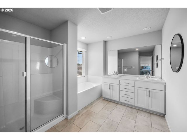30938 Nw MOON St, North Plains, OR 97133