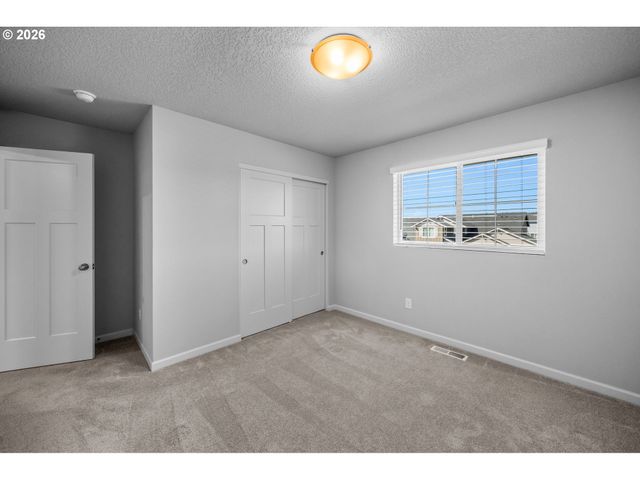 30938 Nw MOON St, North Plains, OR 97133