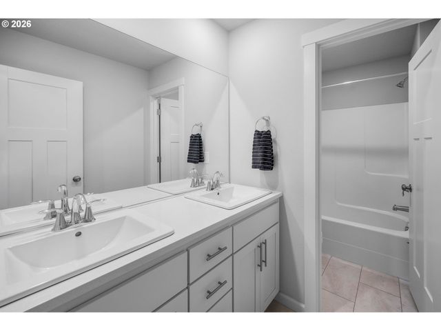 30938 Nw MOON St, North Plains, OR 97133
