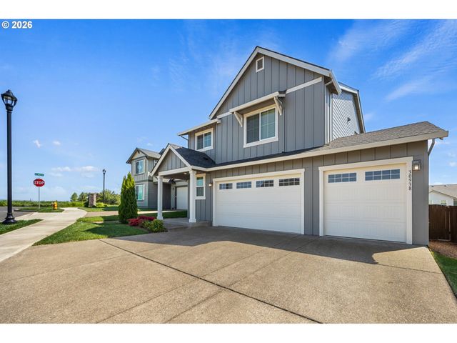 30938 Nw MOON St, North Plains, OR 97133