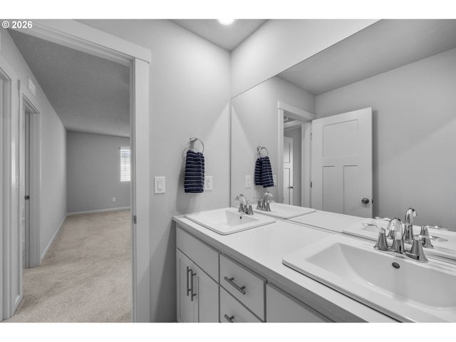 30938 Nw MOON St, North Plains, OR 97133