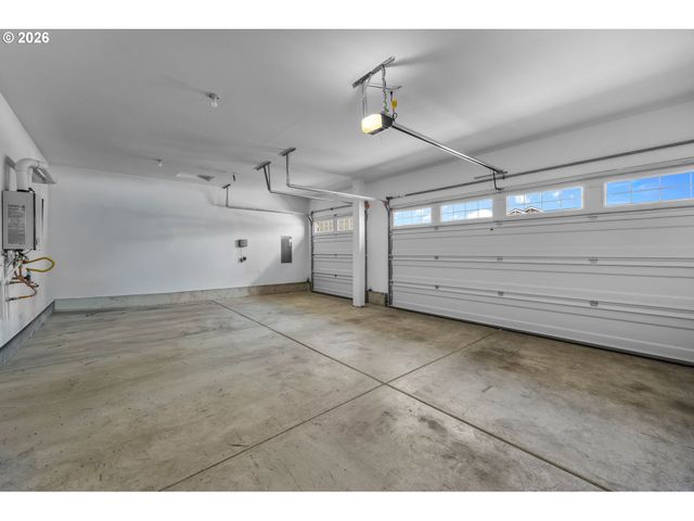 30938 Nw MOON St, North Plains, OR 97133